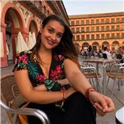 Profesora particular dirigida a alumnos de primaria y secundaria